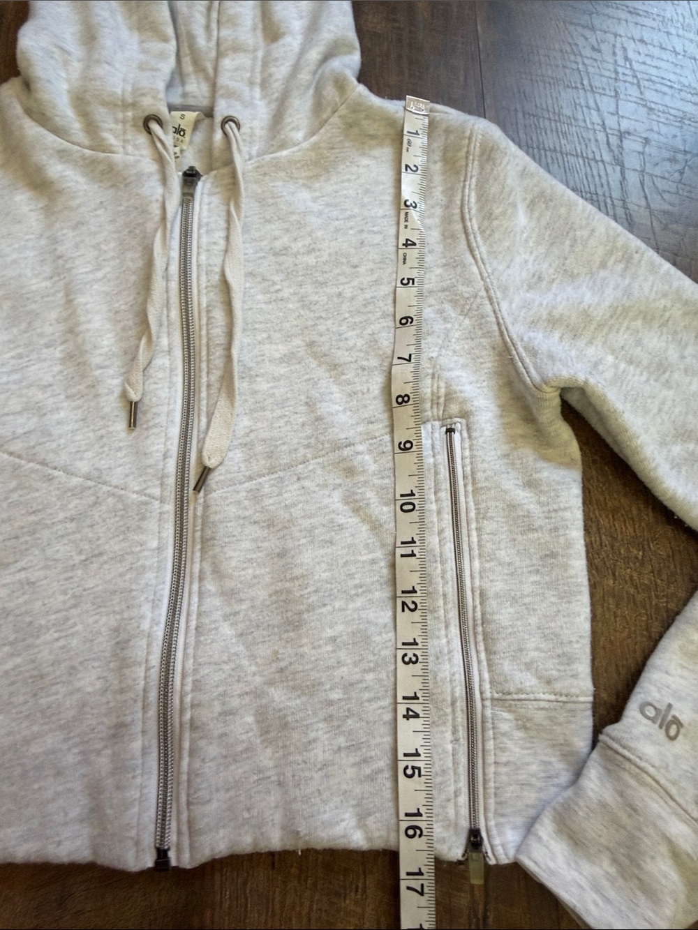 ALO Yoga Light Heather Gray Hooded Zip-Up Jacket - Picture 4 of 7